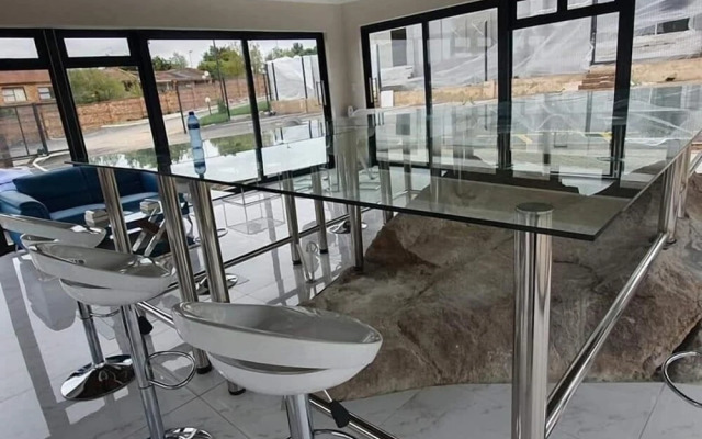 Louisville Guest Lodge