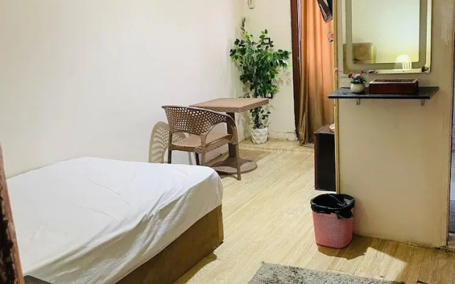 Narmar Hotel