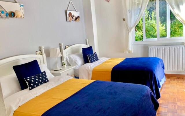 Apartamento con vistas al mar en Primera Línea.
