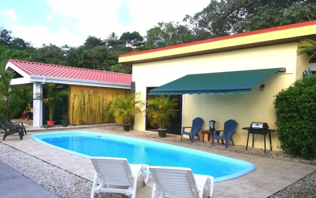 Lake Gardens Arenal Villas