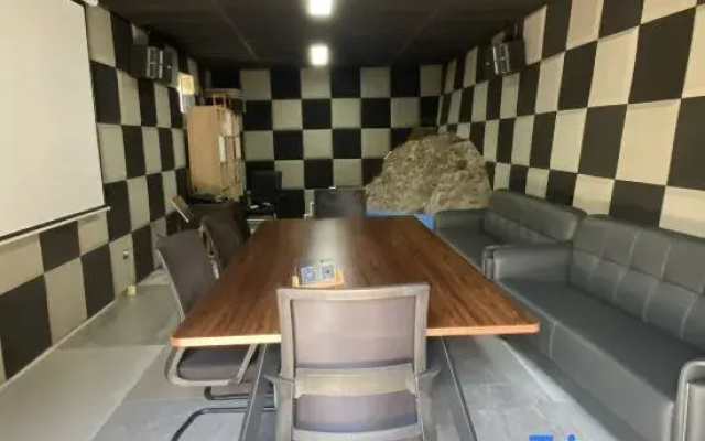 Yunmiao Xiaozhu Guesthouse in Miaofeng Mountain