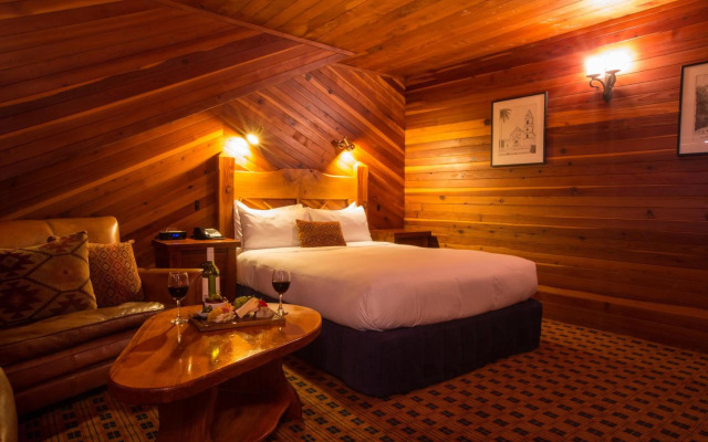 Powderhorn Chateau