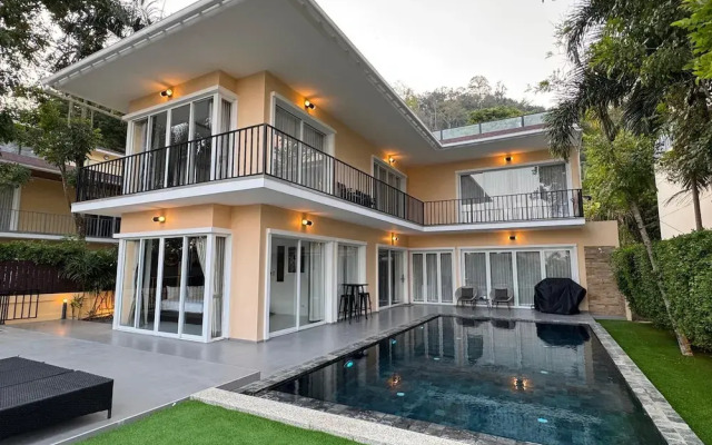 Luxury with Ocean Views&Private Rooftop