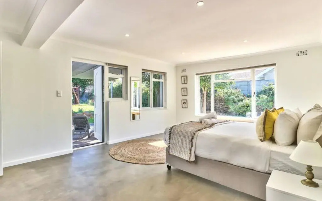 Family Home, WiFi, Patio, Secure Parking