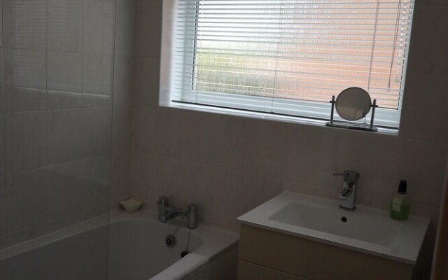 Ideal Lodgings in Whitefield