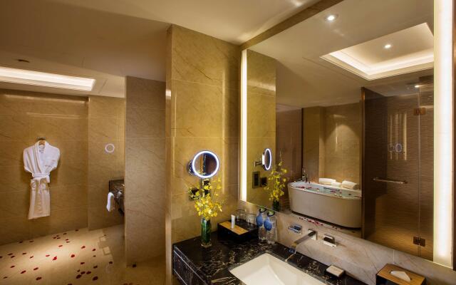 Hilton Wuhan Riverside