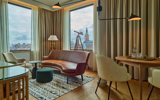 voco The Hague by IHG