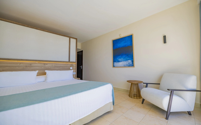 Impressive Playa Granada Golf