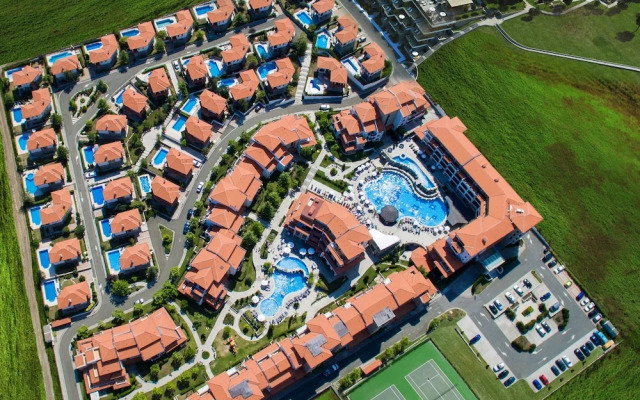 The Vineyards Resort