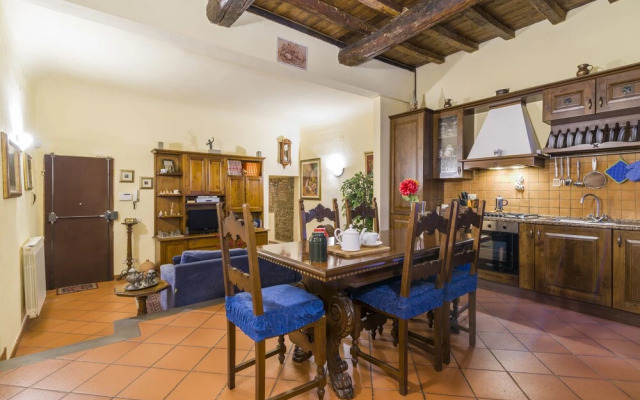 Florence Ariento Romantic Apartment