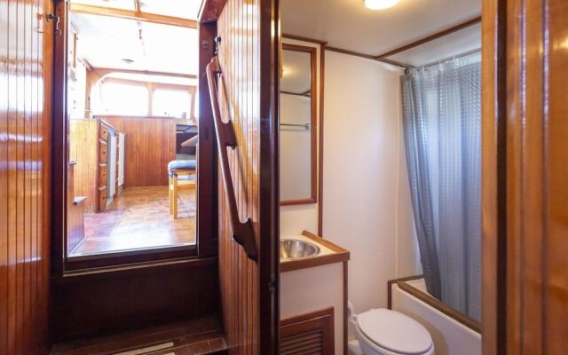 Night on Board Experience Douro