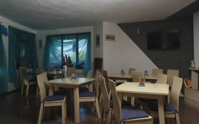 Elmar Hotel