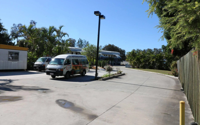 Novena Palms Motel