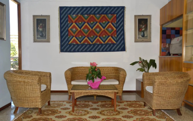 Hotel Diplomat Marine