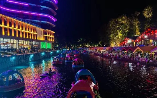Shi Bingyun Xi River Intelligent Hotel