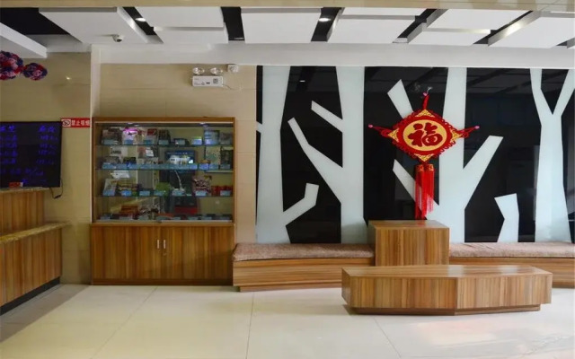 Eaka 365 Hotel Luquan Xiangyang Road Branch