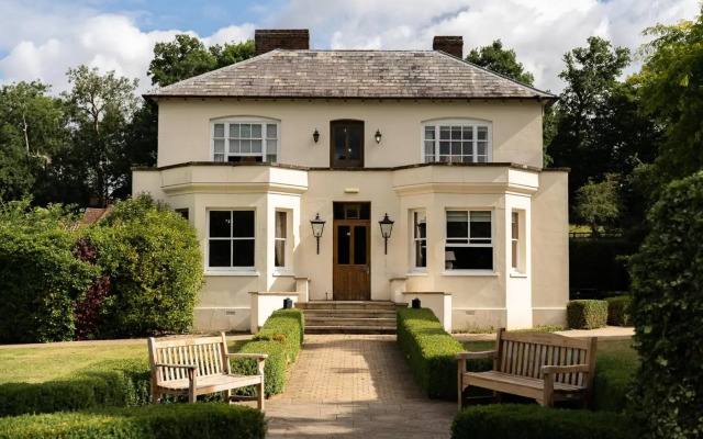 Tewinbury Farm Hotel