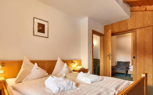 Garni Appartements Arnika