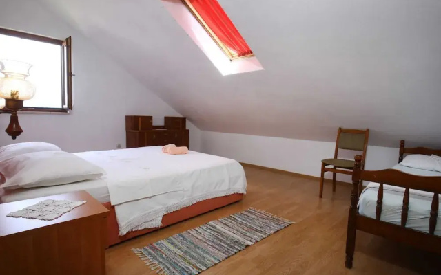 Apartments Boro - Two Bedroom Apartment With Sea View