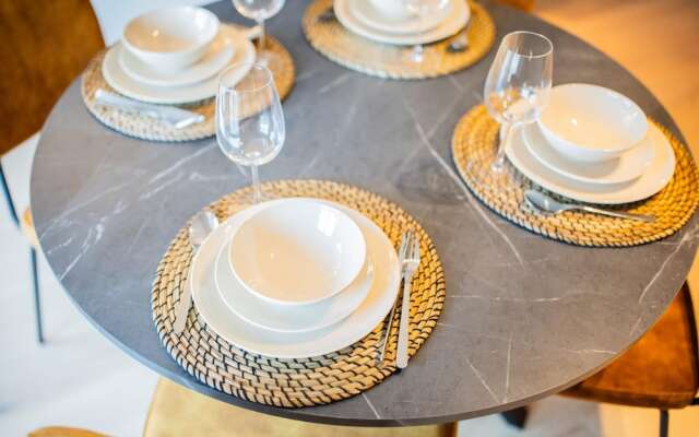 Alphabet 3 Bedroom Serviced Apartment -pk-