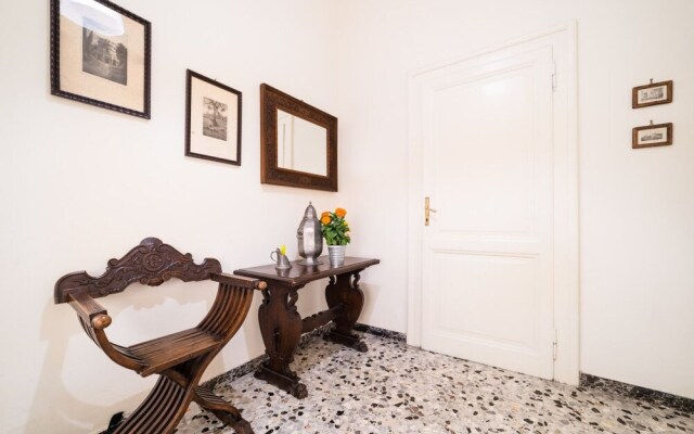 2 Bed Apt w/ Terrace Near Collosseum, Serviced by Hostmaker