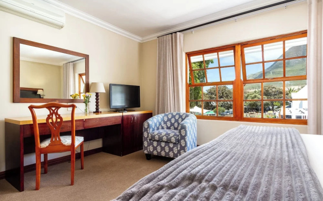 Noordhoek Village Hotel
