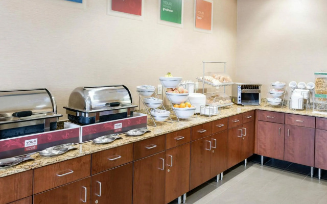 Comfort Inn & Suites West - Medical Center