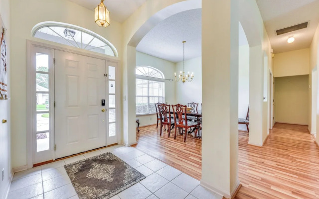 Lovely Family Home w/ Lanai, 6 Mi to Amelia Island