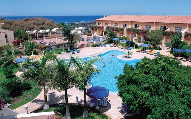 Apartamentos Jardin del Conde