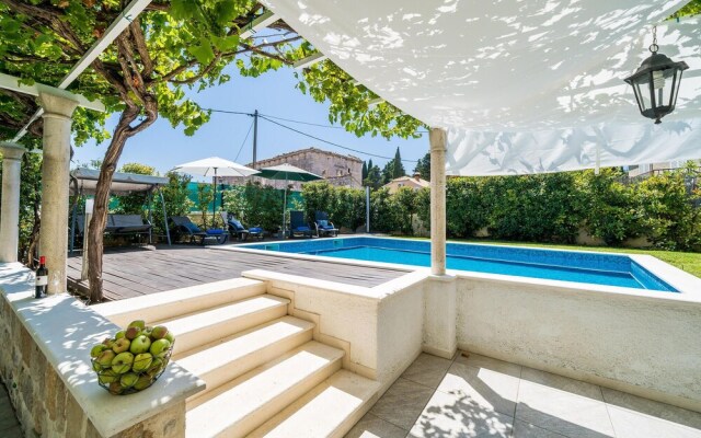 Awesome Home in Bosanka With Wifi and 2 Bedrooms