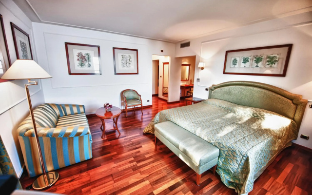 Relais Casali della Cisterna