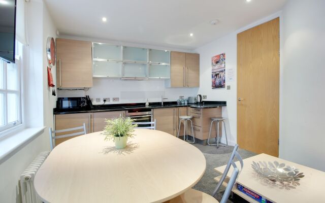 Brighton Getaways-Majestic Mews