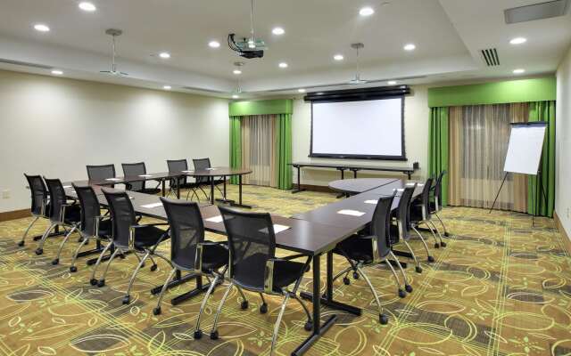 La Quinta Inn & Suites by Wyndham Memphis Wolfchase