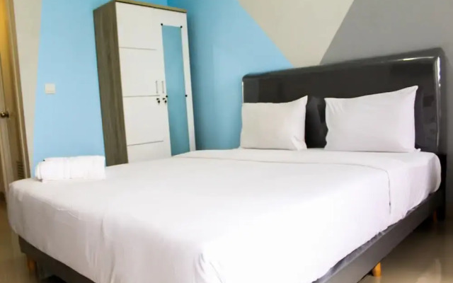 Minimalist and Posh Studio Parkland Avenue Apartment