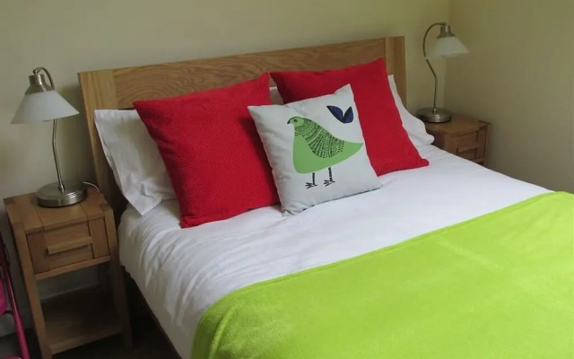 Bath Breaks Apartments