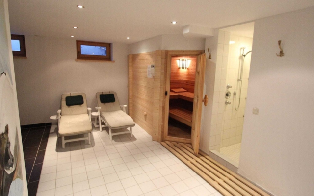Lovely Chalet With Sauna, Ski Storage, Heating, Carport