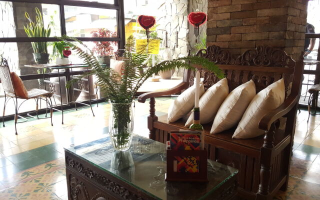 Roxas President's Inn