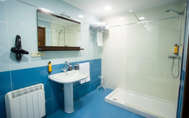 Hotel Conde Rodrigo II by eme hoteles