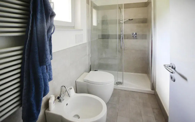 Apartment Casa Paola With Pool in Camaiore