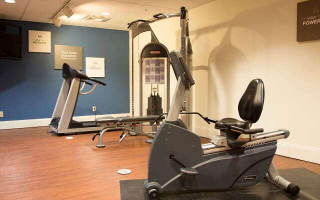 Comfort Suites Fultondale I-65 near I-22