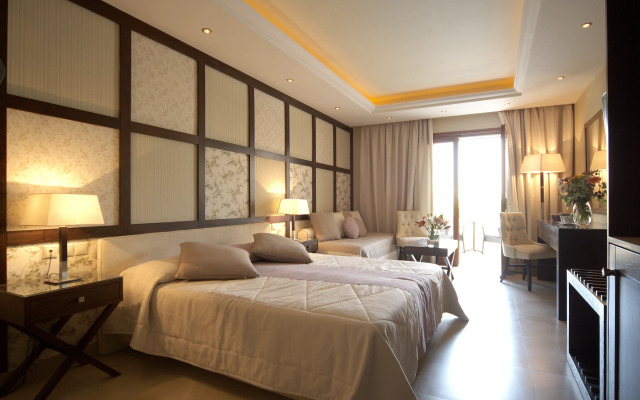 Theartemis Palace