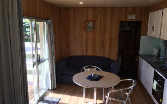 Beachcomber Caravan Park