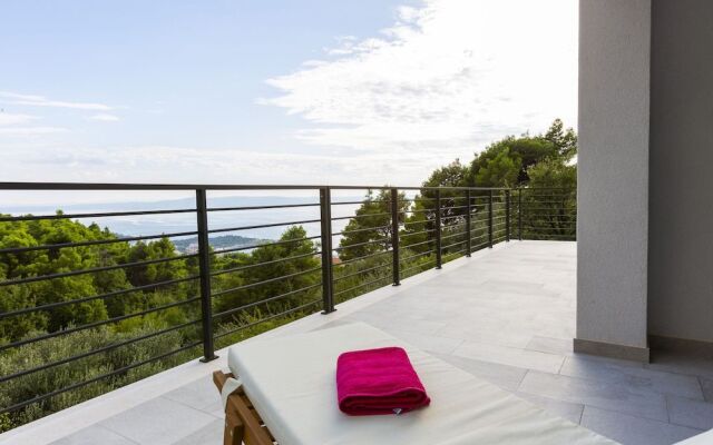Villa Romance