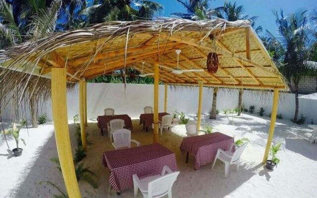 Thoddoo beach view Maldives