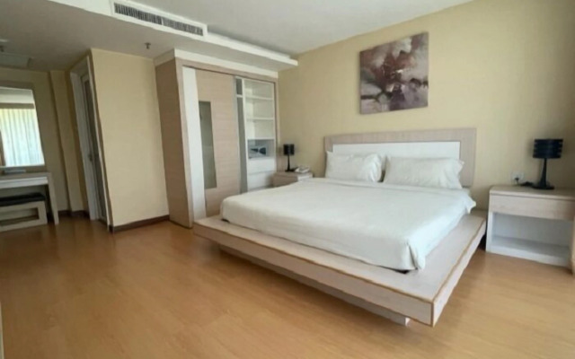 Jinhold Apartment Hotel Bintulu