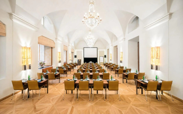 Mandarin Oriental, Prague