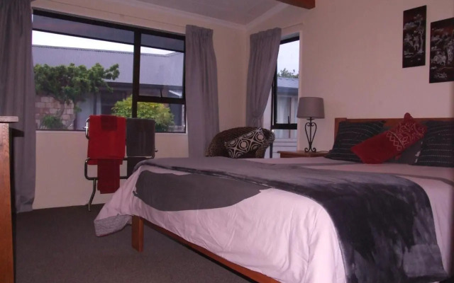Annie's Bed And Breakfast At 7C