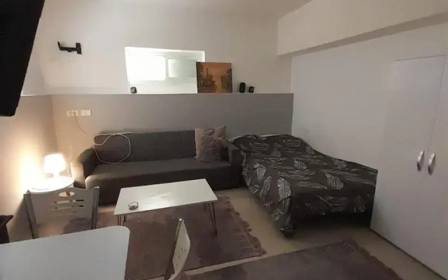 German Colony Center Apartment