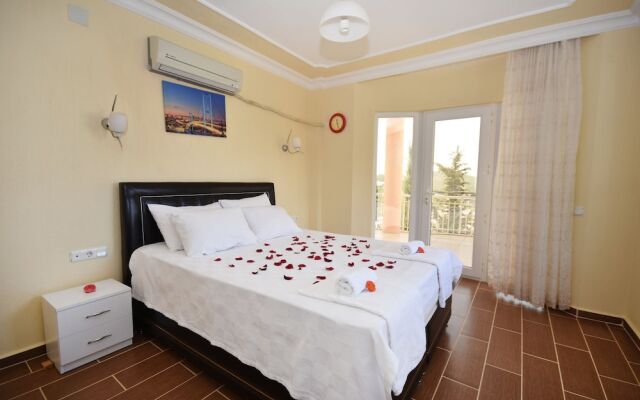 Villa Yonca by Helaltatilvillari