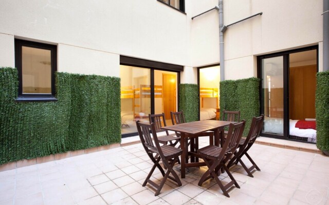 Large Guell Apartment
